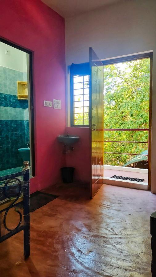 Travellers Tribe By Livelehood Habitat Vandrerhjem Auroville Eksteriør bilde